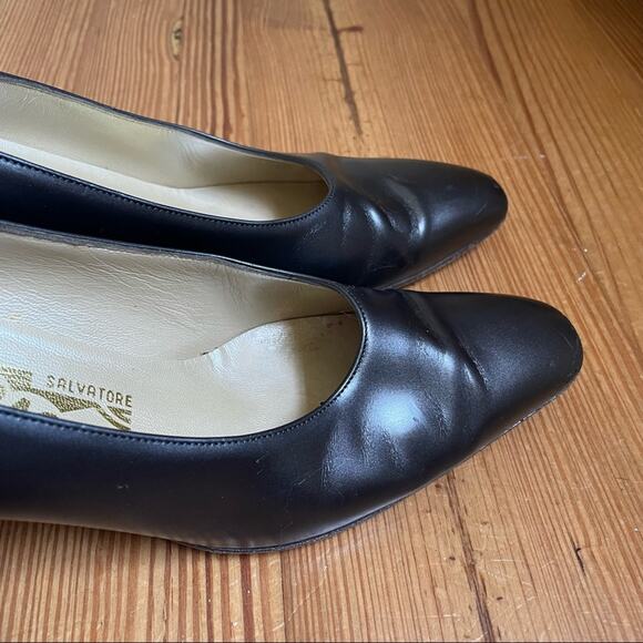 Salvatore Ferragamo vintage black leather heels SIZE 7 - Picture 4 of 8